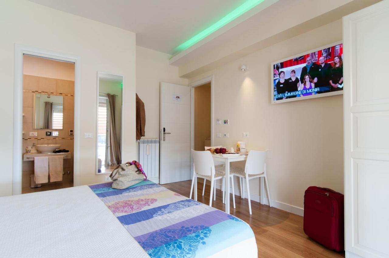 Bed and Breakfast Tre Civette Sul Como Рим Экстерьер фото